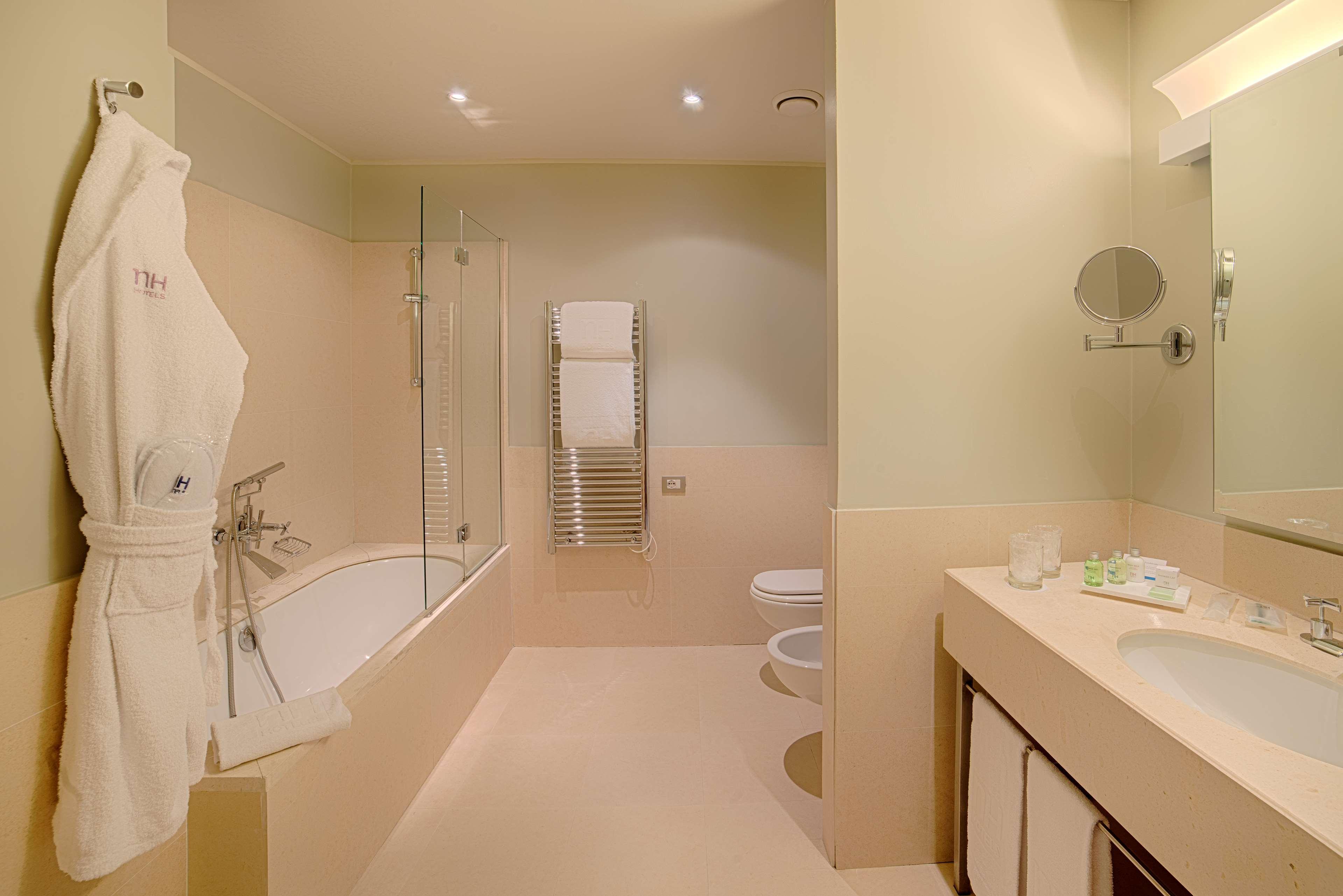 Hotel Nh Linate Peschiera Borromeo Esterno foto