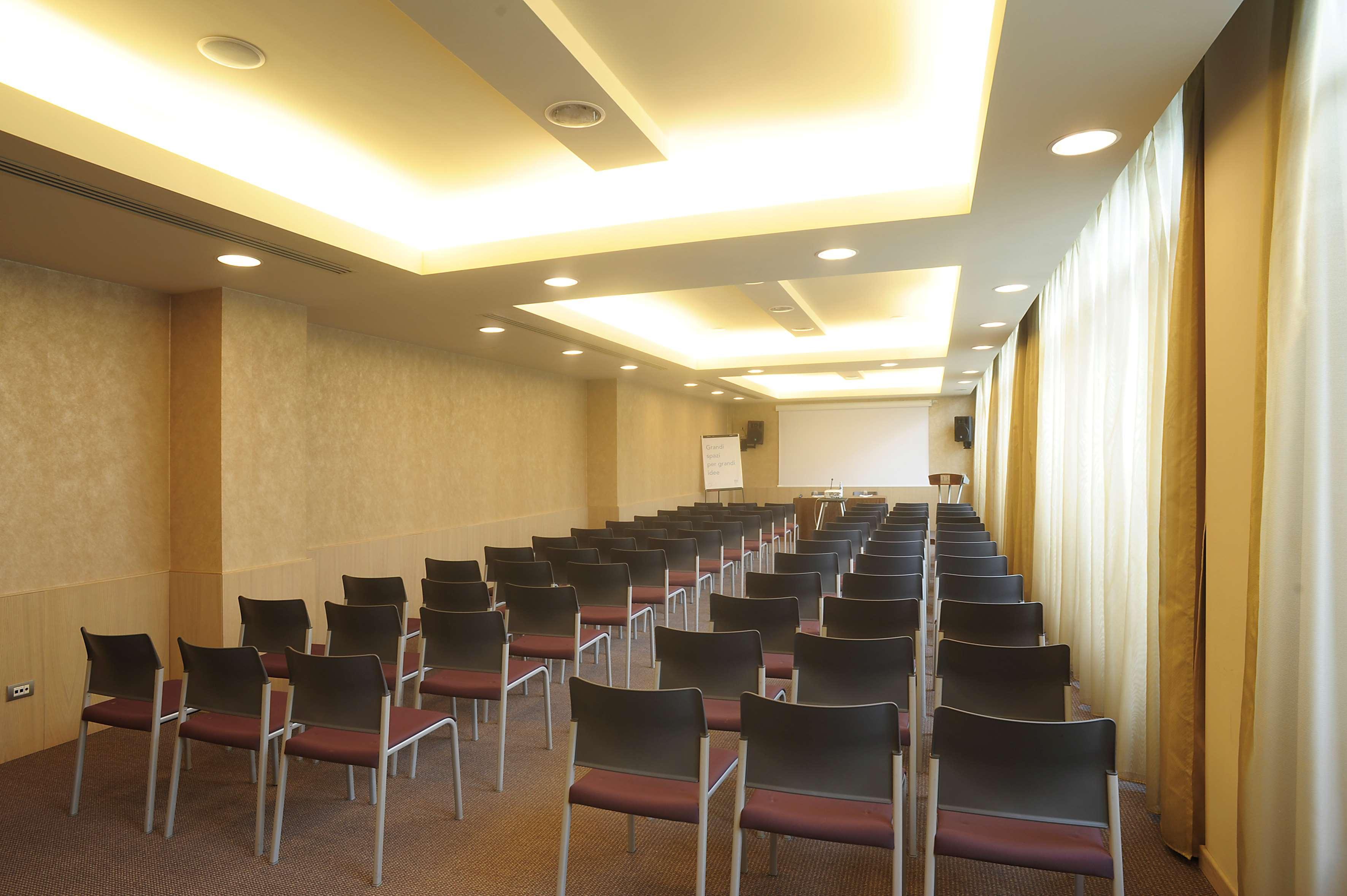 Hotel Nh Linate Peschiera Borromeo Esterno foto