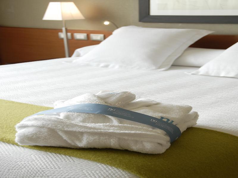 Hotel Nh Linate Peschiera Borromeo Esterno foto