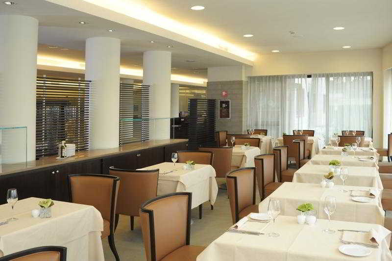 Hotel Nh Linate Peschiera Borromeo Esterno foto