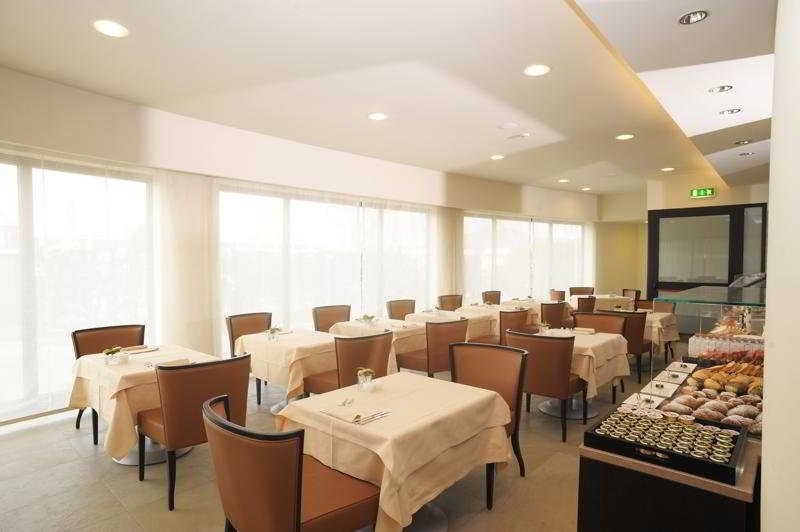 Hotel Nh Linate Peschiera Borromeo Esterno foto
